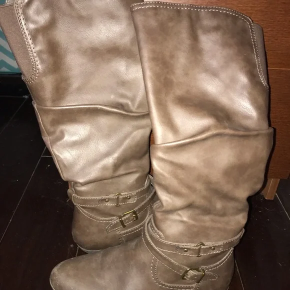 Womens Knee-High Slouch Boots - Picture 4 of 6